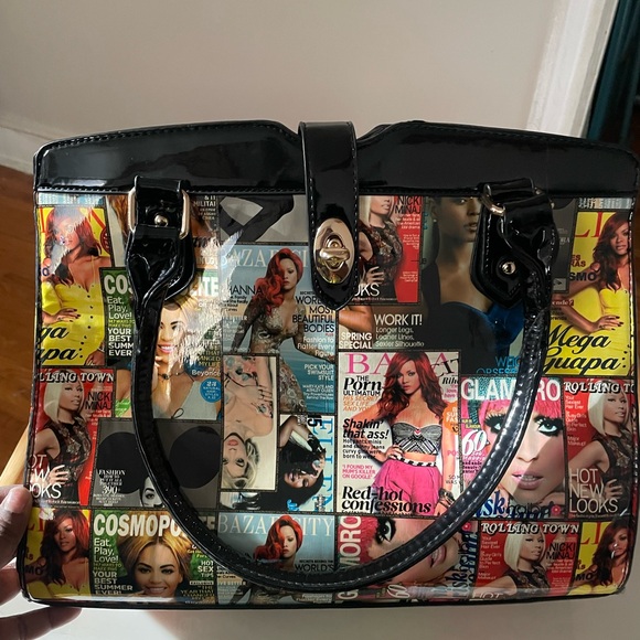 Large Magazine design tote - Picture 1 of 7